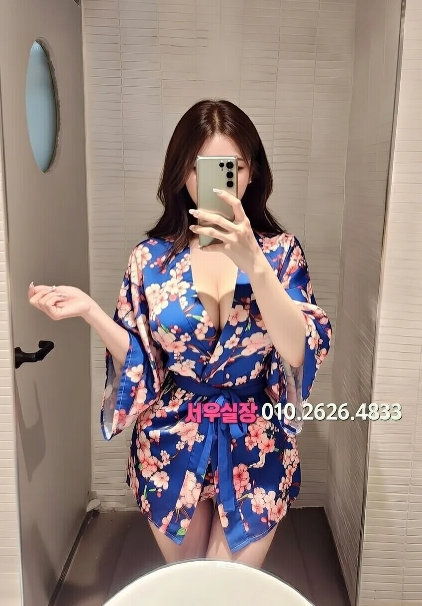 춘천 미러룸 프리미엄 라인업 8번 프로필