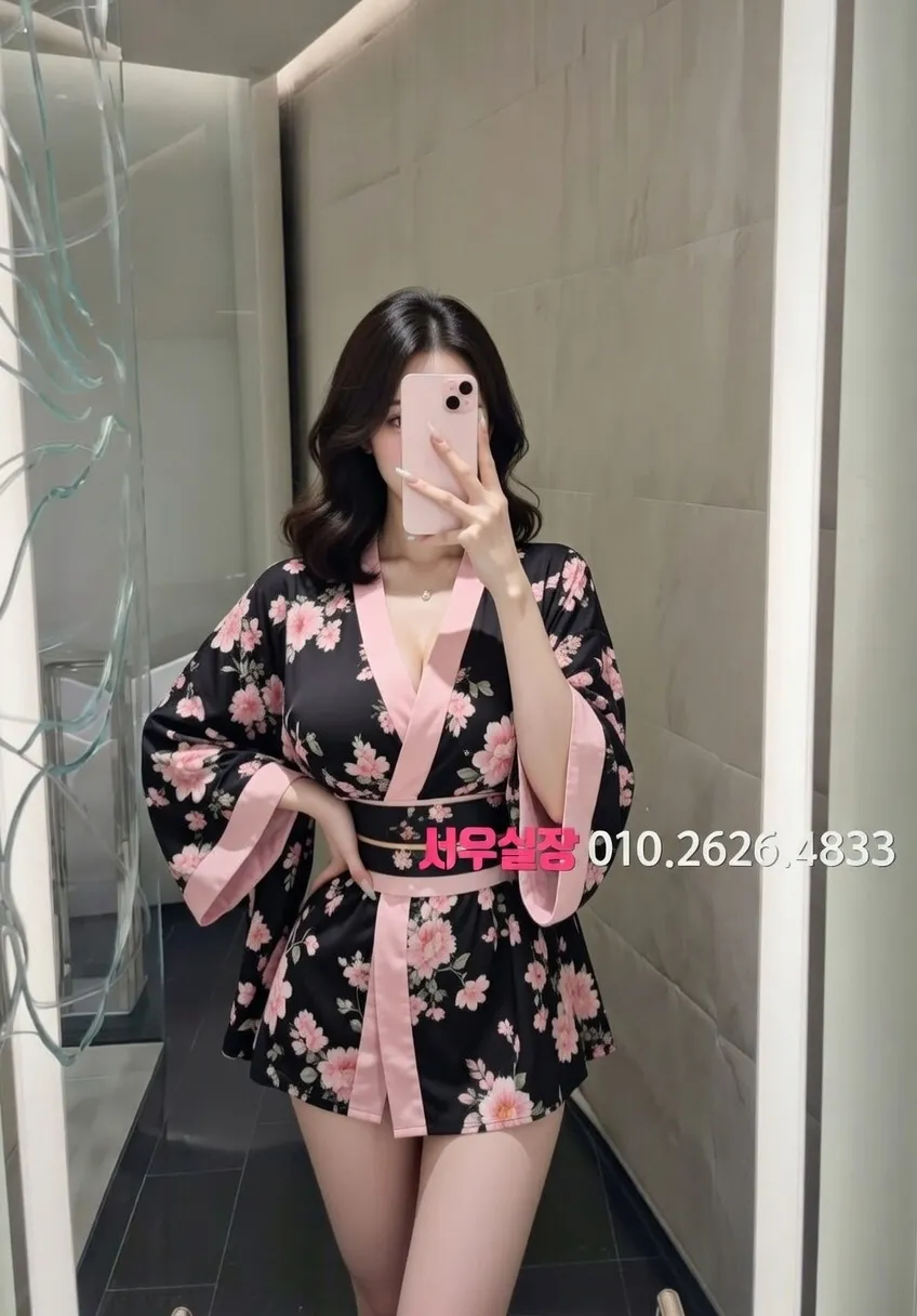 춘천 미러룸 프리미엄 라인업 24번 프로필